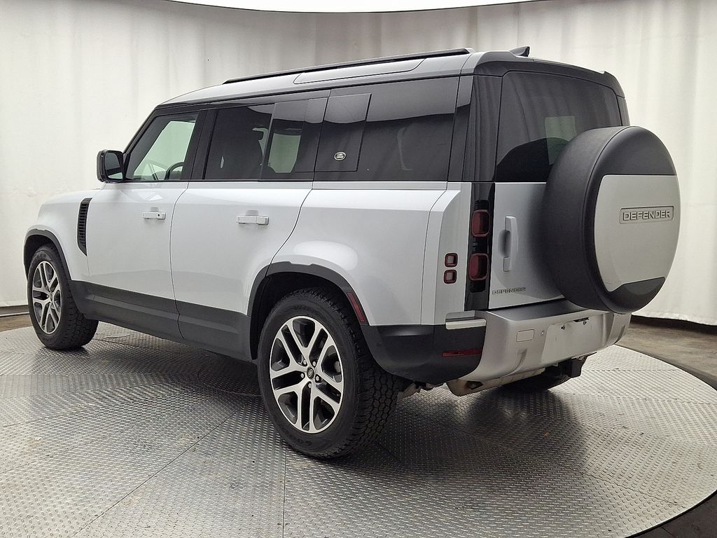 Thumbnail: 2021 Land Rover Defender - 6