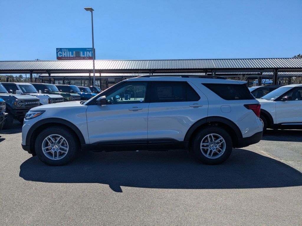 2026 Ford Explorer Active w/200A Pkg