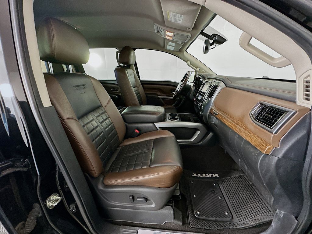 Thumbnail: 2017 Nissan Titan - 28