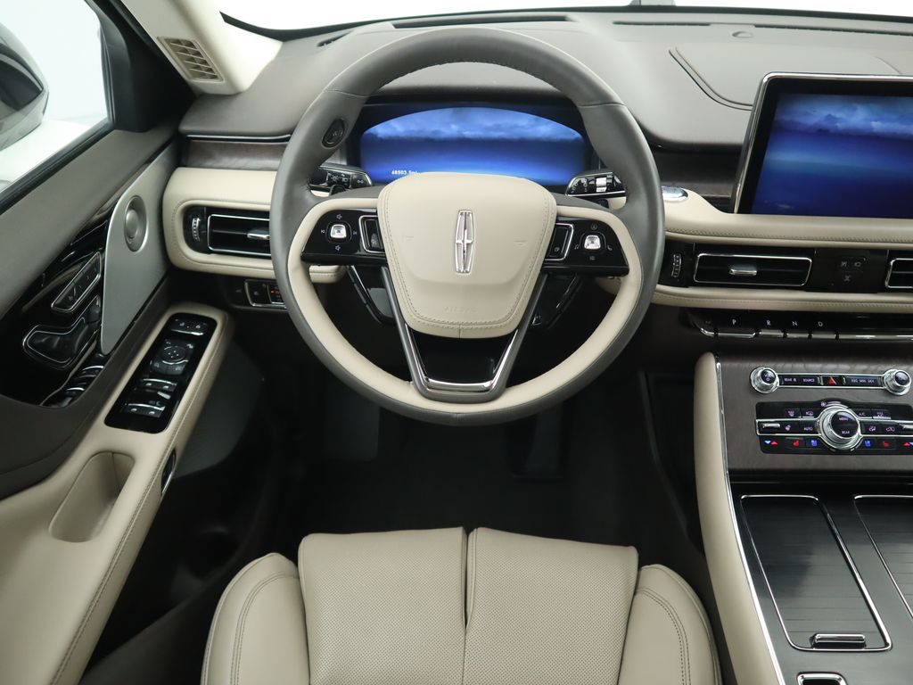 Thumbnail: 2023 Lincoln Aviator - 10