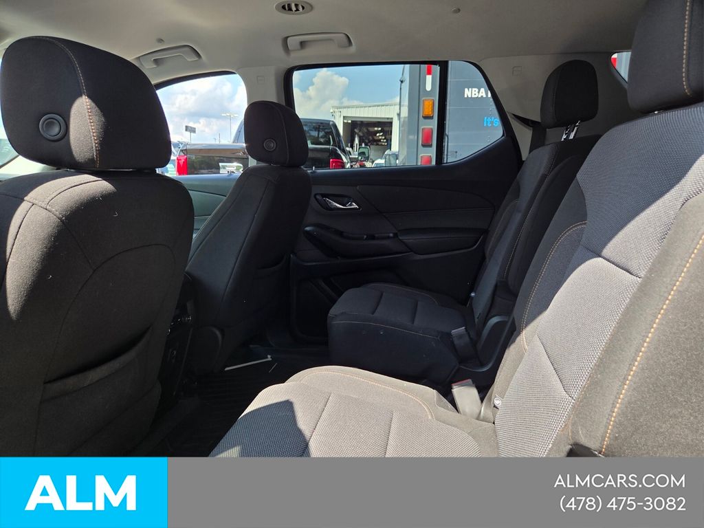 Used 2020 Silver Chevrolet LT image 7