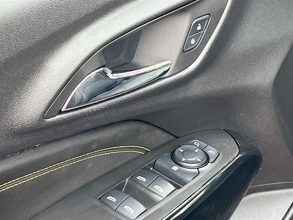 Used 2025 Red Chevrolet LT image 17
