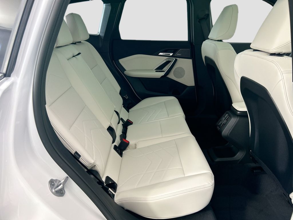 Thumbnail: 2026 BMW X1 - 20