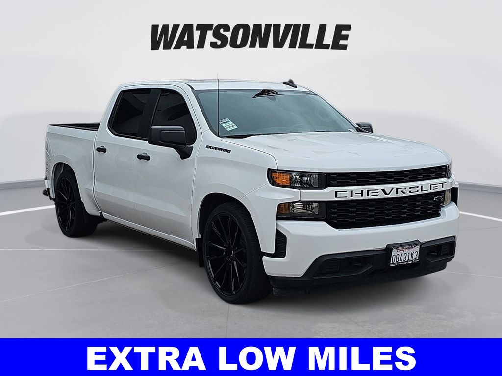 Summit White 2021 Chevrolet Silverado 1500 Custom Crew Cab RWD Pickup Truck 4X2 8-Speed Automatic