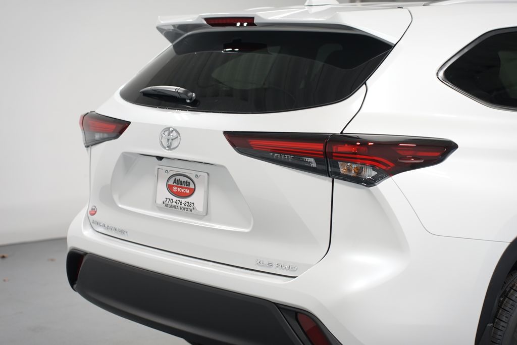 Thumbnail: 2026 Toyota Highlander - 9