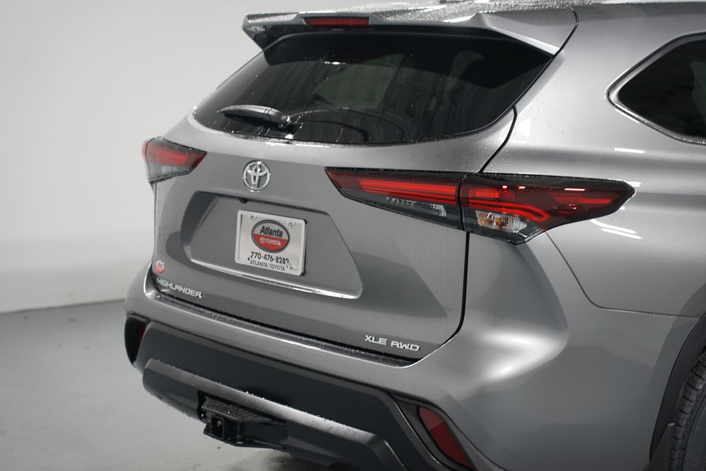 Thumbnail: 2026 Toyota Highlander - 9