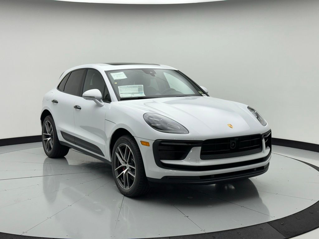 2024 Porsche Macan S 3