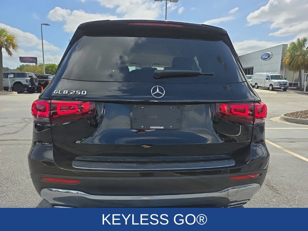 2020 Mercedes-Benz GLB 250 