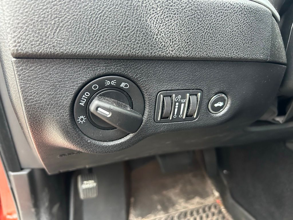 Thumbnail: 2020 Dodge Charger - 18