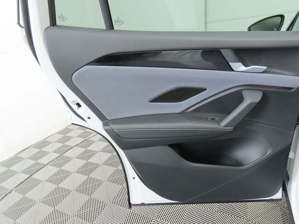 Thumbnail: 2025 Volkswagen Tiguan - 27