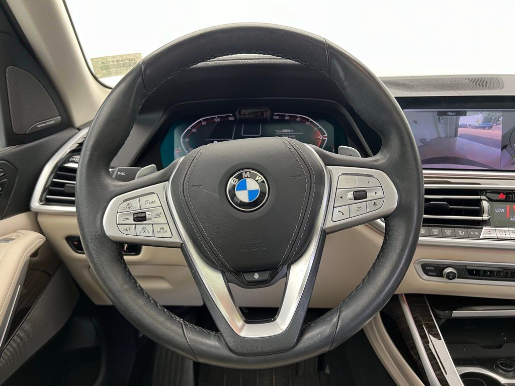 Thumbnail: 2021 BMW X7 - 18