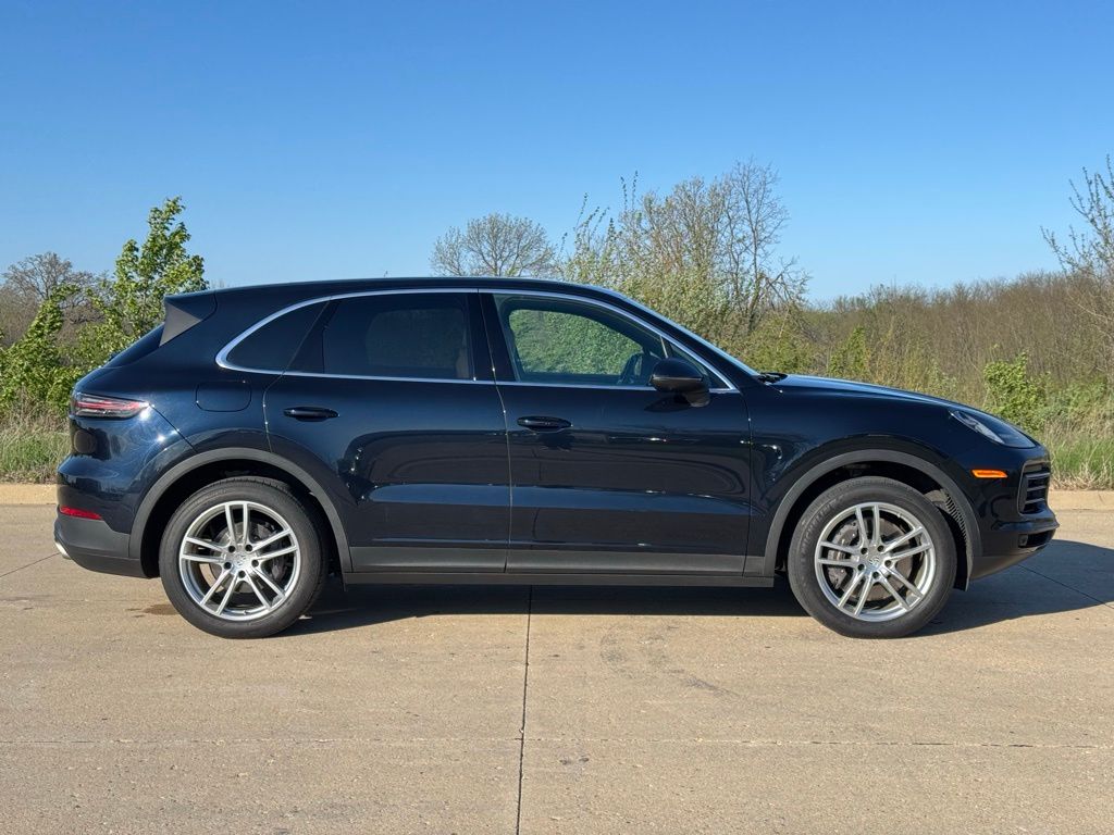2023 Cayenne picture #7