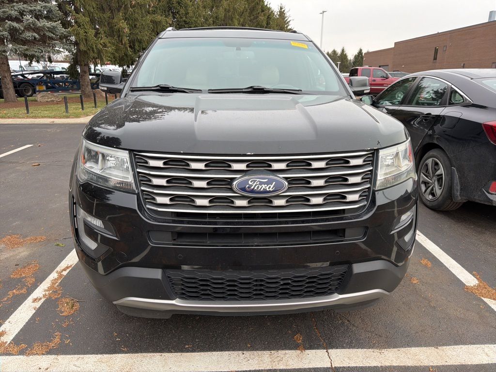 Thumbnail: 2017 Ford Explorer - 5