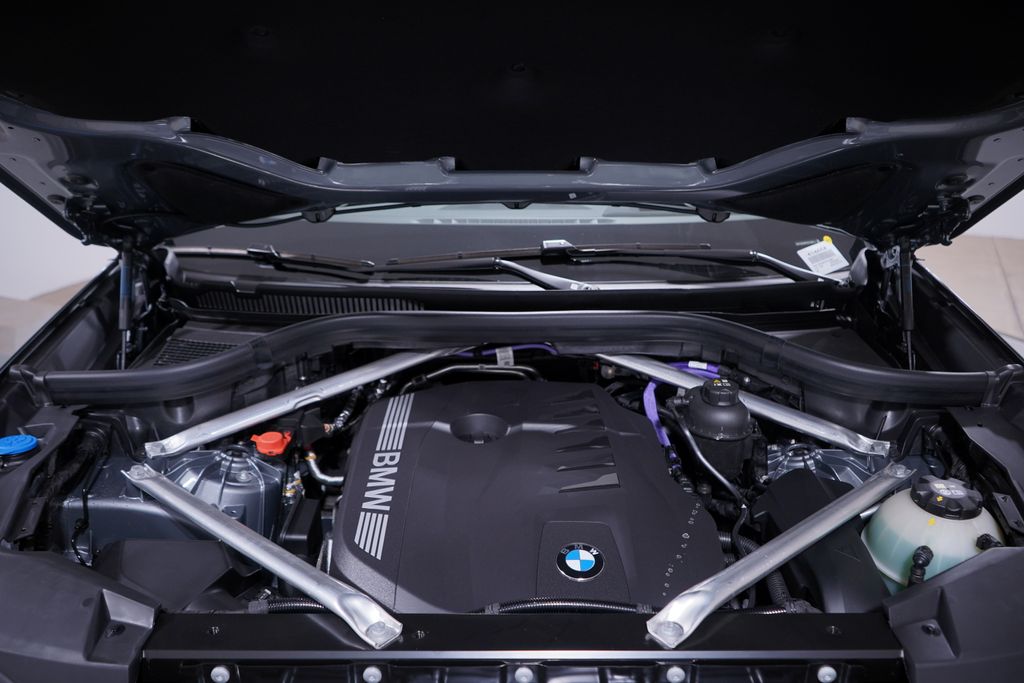 Thumbnail: 2026 BMW X5 - 14