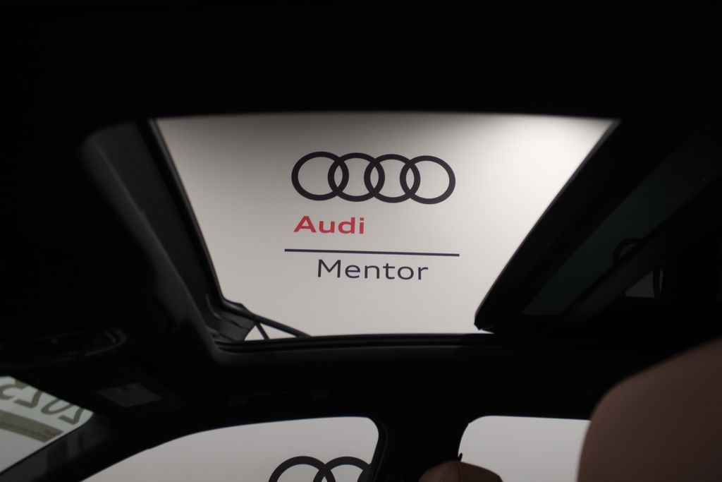 Thumbnail: 2023 Audi Q5 - 13