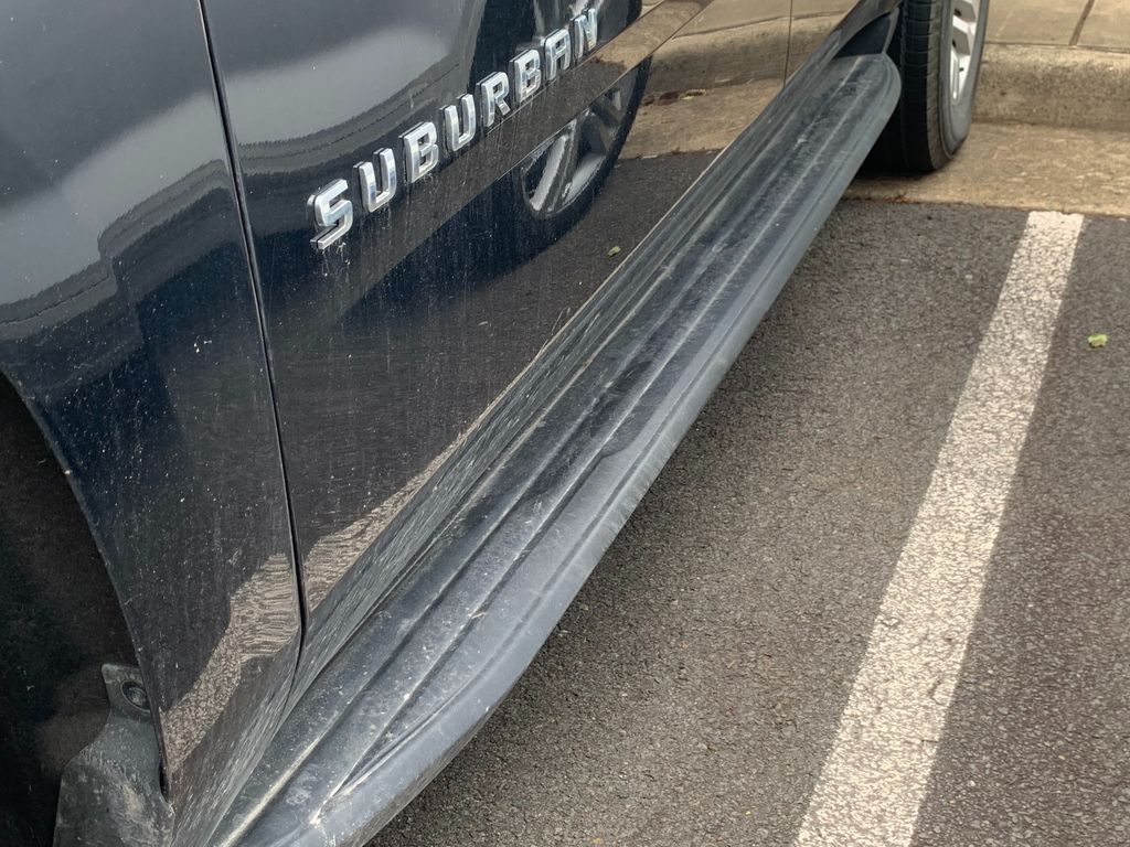 Thumbnail: 2020 Chevrolet Suburban - 7