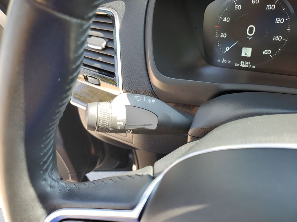 Used Car 2017 Volvo Xc90  T5 Momentum For Sale Under $20,000 In Austin, Texas