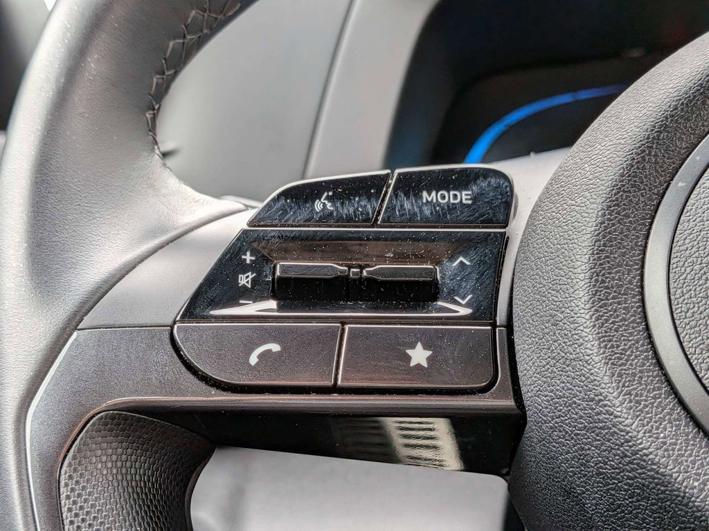 2025 Hyundai Elantra SEL - Photo 25