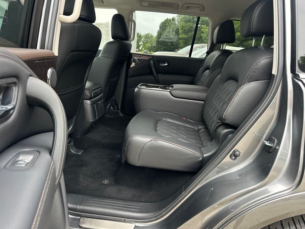 2024 Nissan Armada Platinum photo