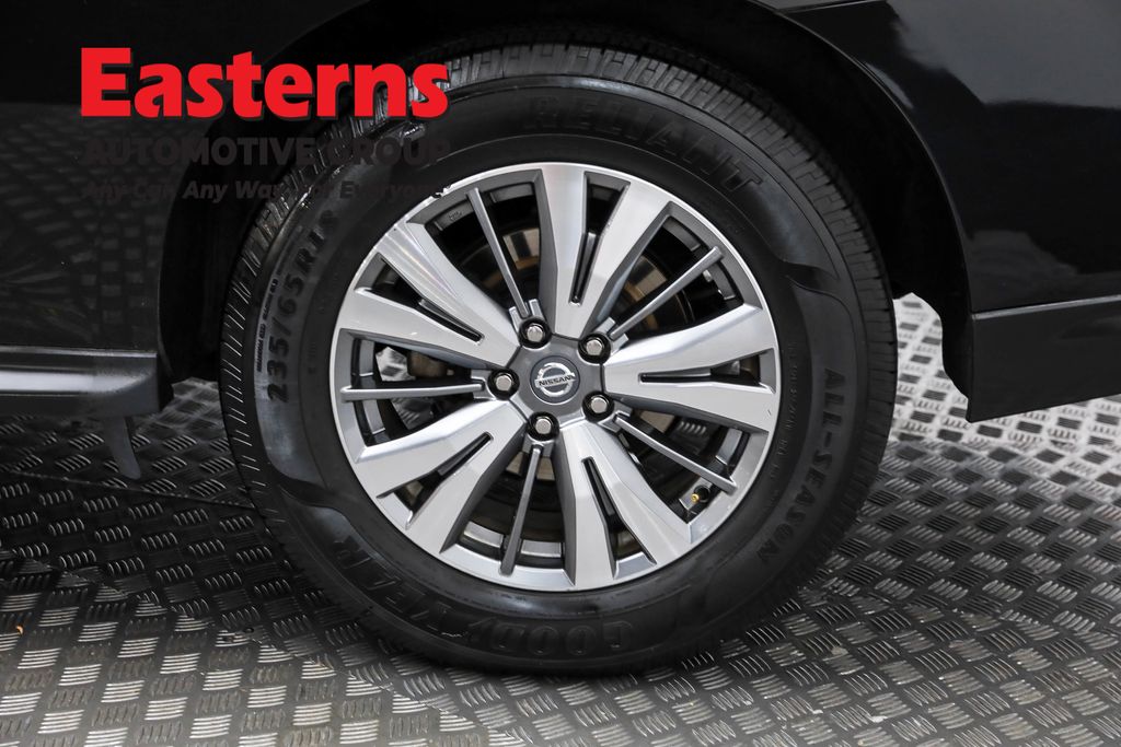 Used 2019 Black Nissan SV image 34