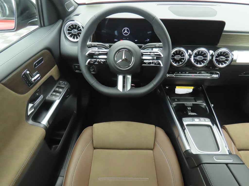 Thumbnail: 2025 Mercedes-Benz GLB - 10