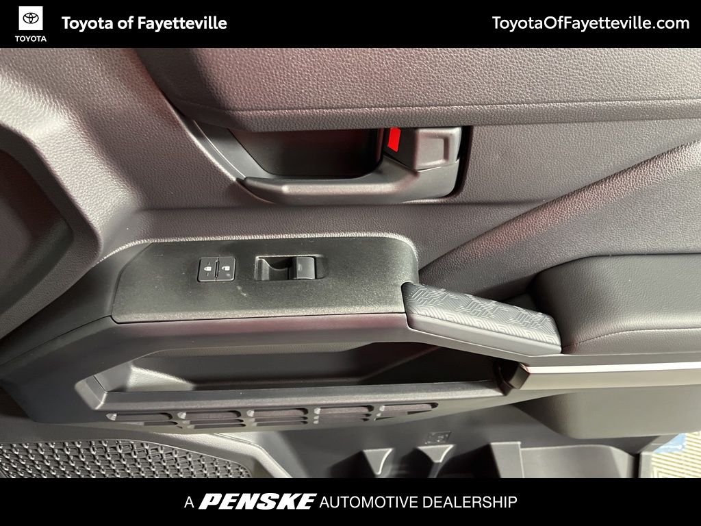 Thumbnail: 2025 Toyota 4Runner - 12