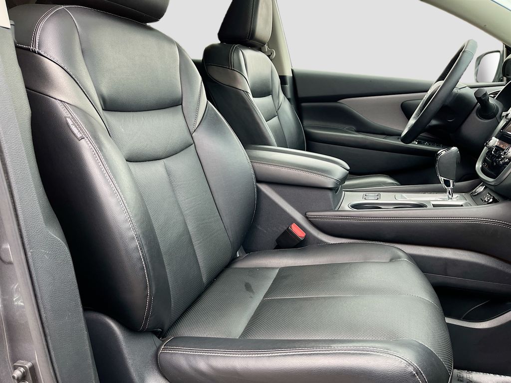 Used 2023 Gray Nissan SL image 27