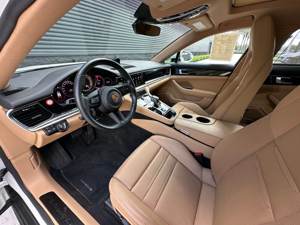 Thumbnail: 2023 Porsche Panamera - 4