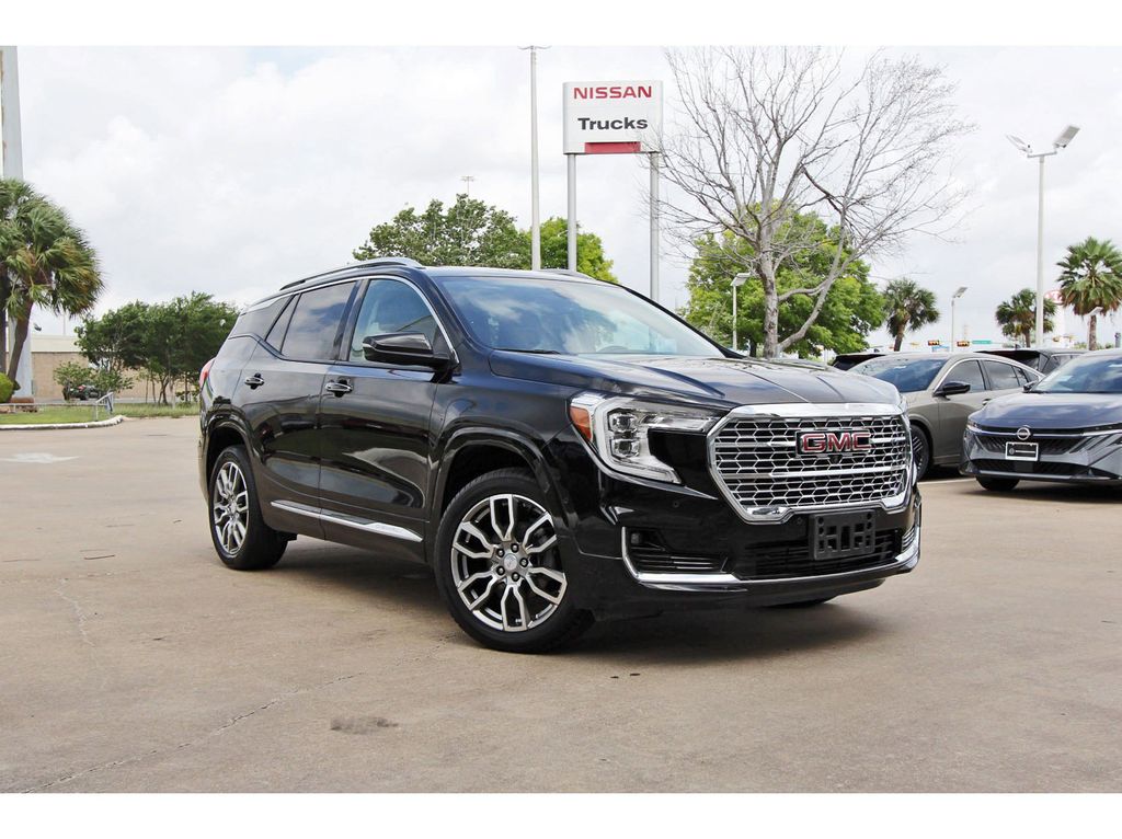 2024 GMC Terrain Denali - 0