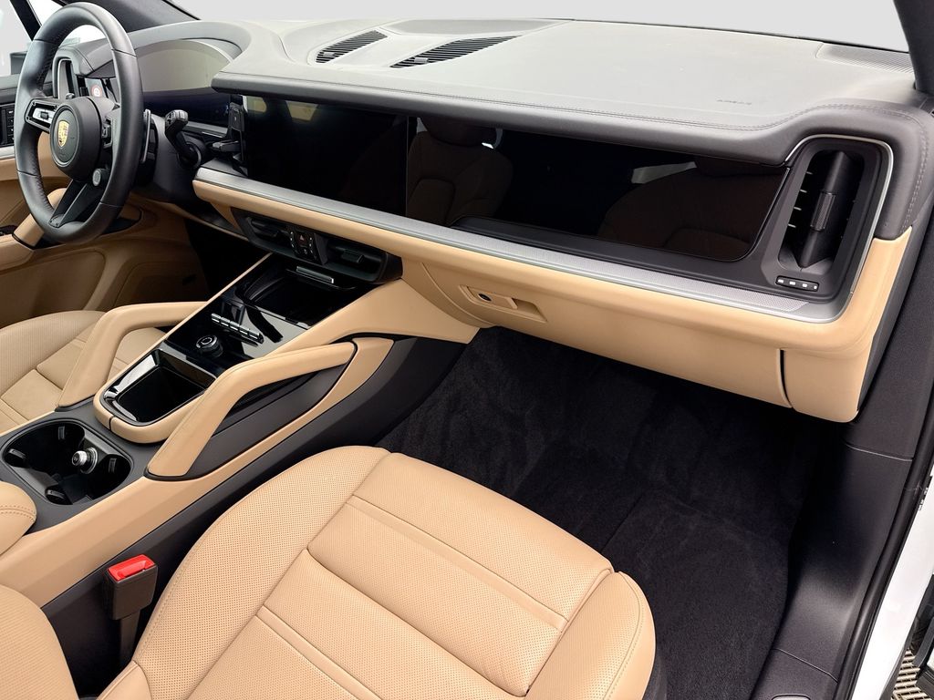 Thumbnail: 2025 Porsche Cayenne - 20