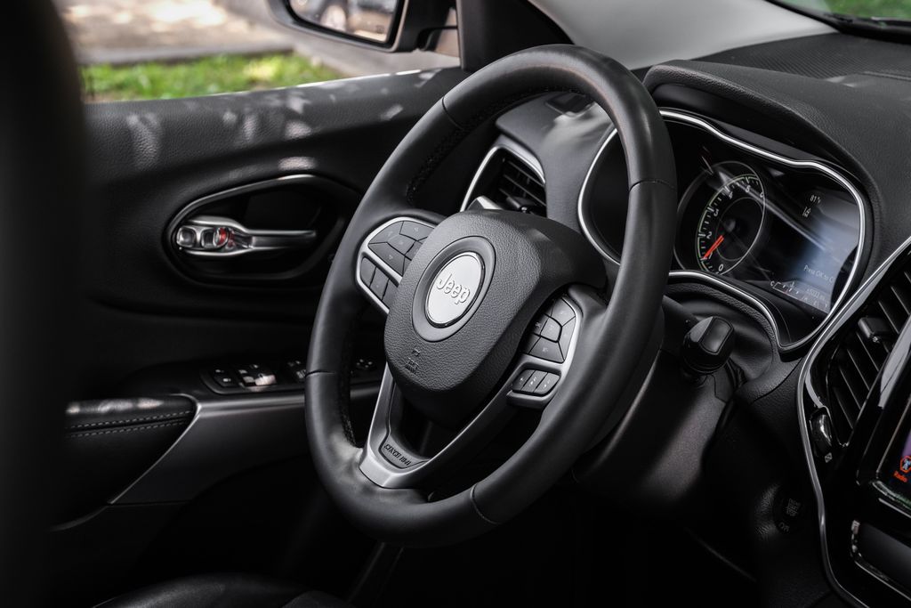 used 2022 Jeep Cherokee car, priced at $22,720