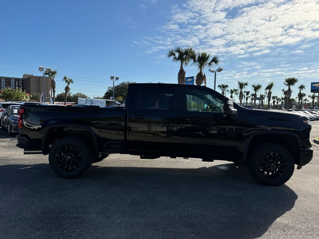 2025 Chevrolet Silverado 2500HD LT 9