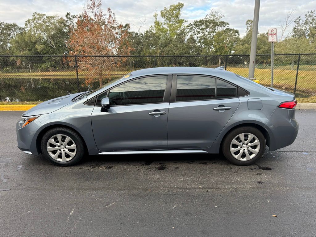 2020 Toyota Corolla LE 2