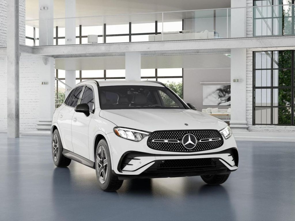 2025 Mercedes-Benz GLC 300 9