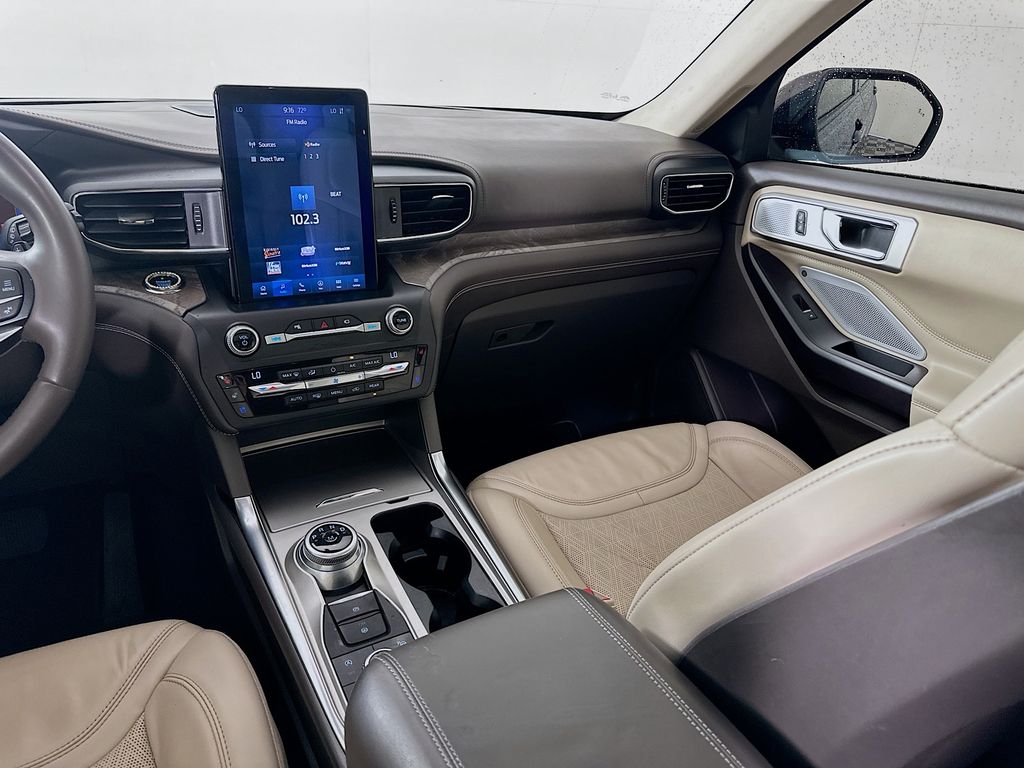 Thumbnail: 2020 Ford Explorer - 23