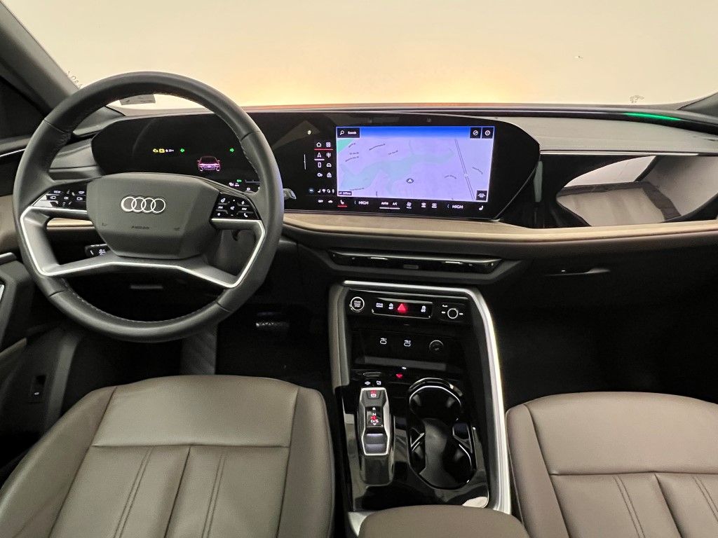 Thumbnail: 2025 Audi Q5 - 21