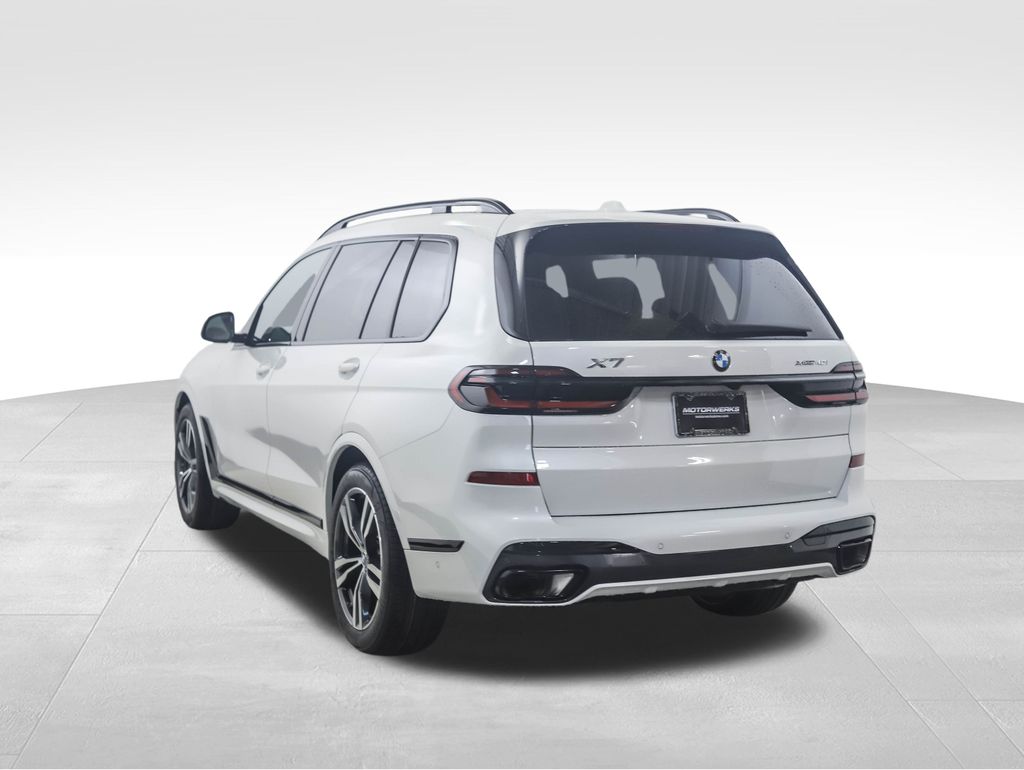 Thumbnail: 2026 BMW X7 - 3