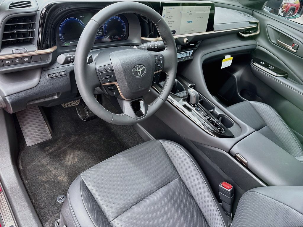 Thumbnail: 2026 Toyota Crown Signia - 9