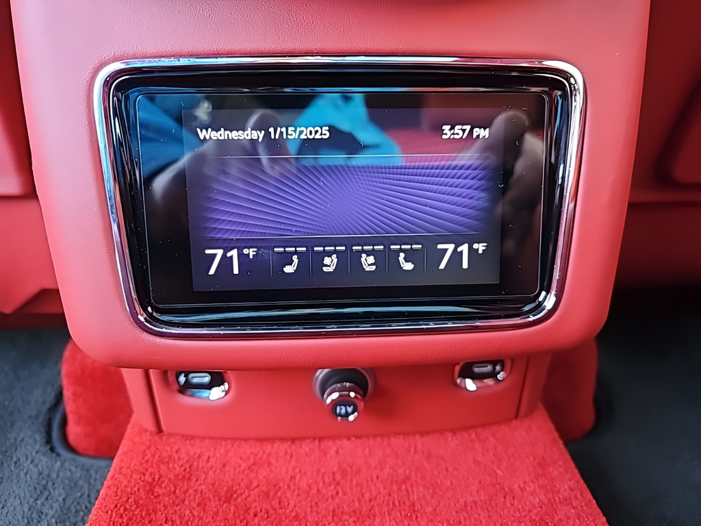 Used Bentley Bentayga 2022 thumbnail 37