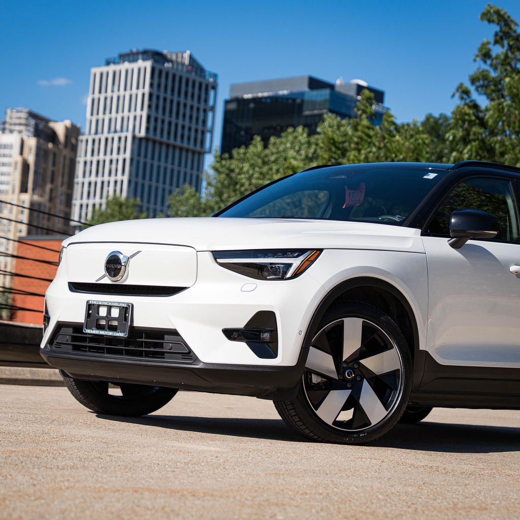 Used 2023 Volvo XC40 Ultimate with VIN YV4ED3UM3P2070936 for sale in Bethesda, MD