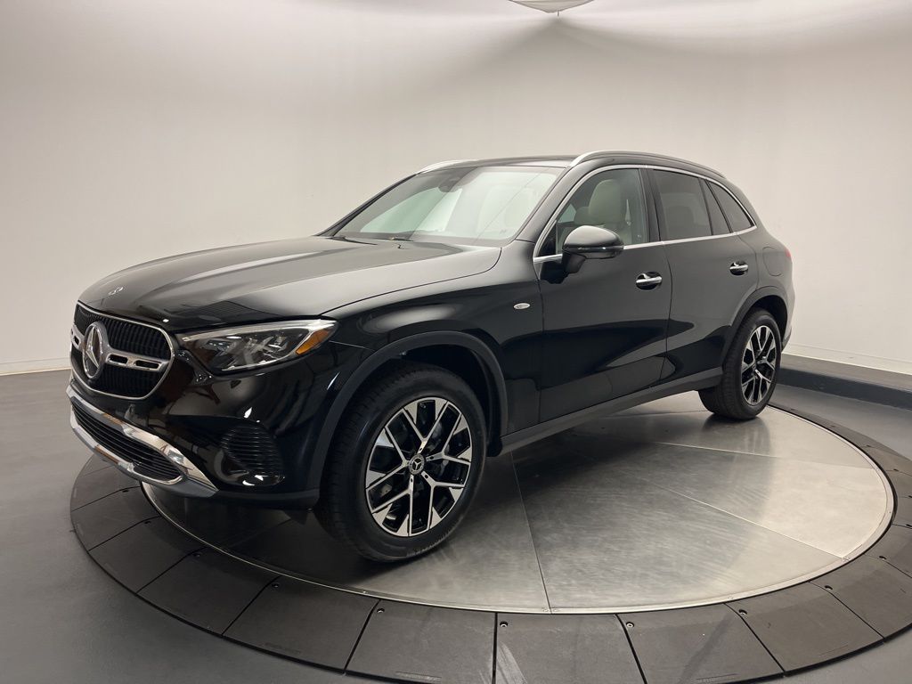 Thumbnail: 2025 Mercedes-Benz GLC - 3