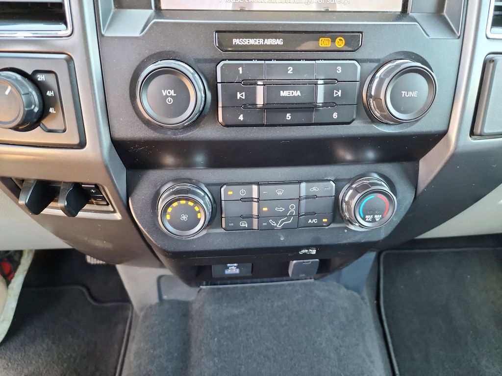 2022 Ford F-250SD XLT photo