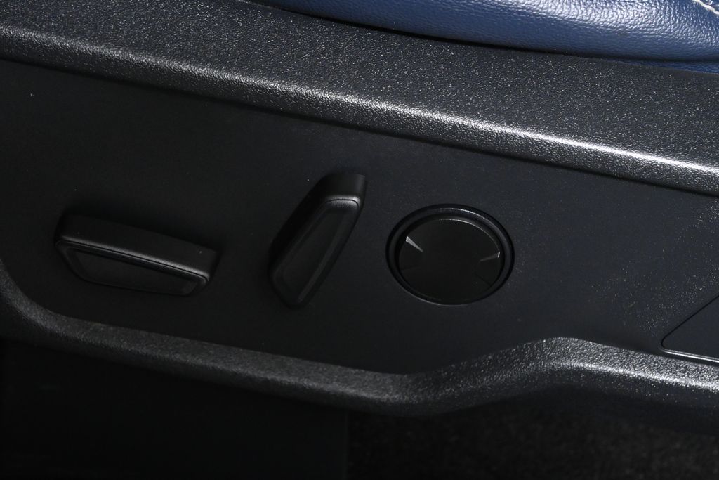 Thumbnail: 2023 Ford Bronco - 30