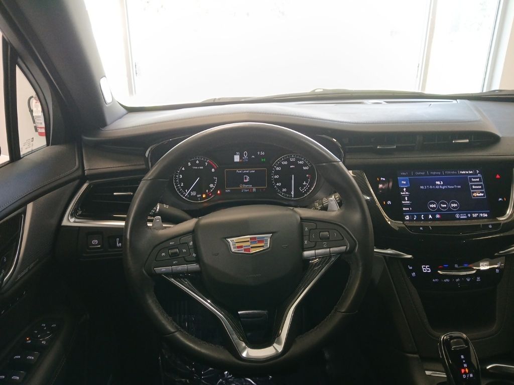 used 2024 Cadillac XT6 car, priced at $48,500