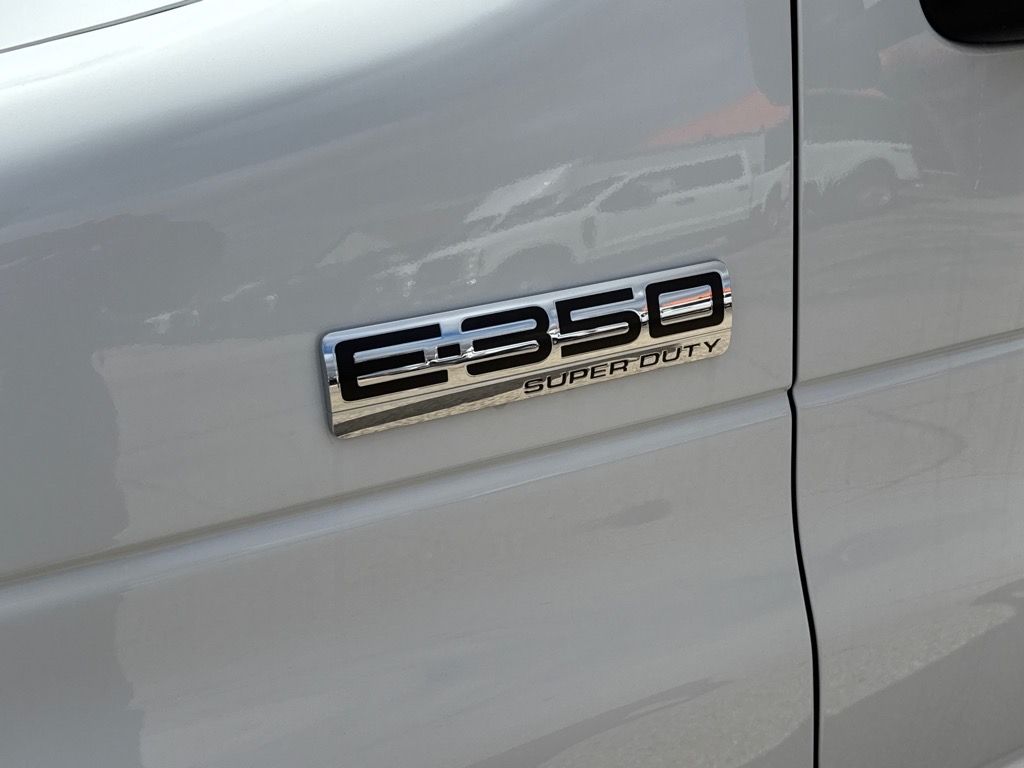 2025 Ford E-Series Cutaway Base - Photo 10