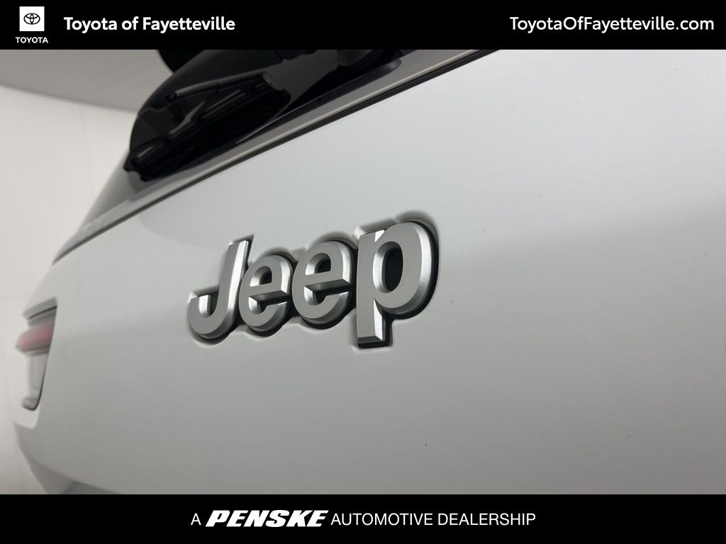 Thumbnail: 2024 Jeep Grand Cherokee L - 14