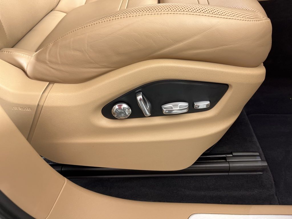 Thumbnail: 2019 Porsche Cayenne - 7