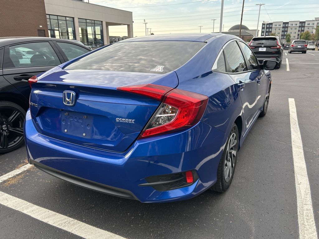 Thumbnail: 2016 Honda Civic - 3