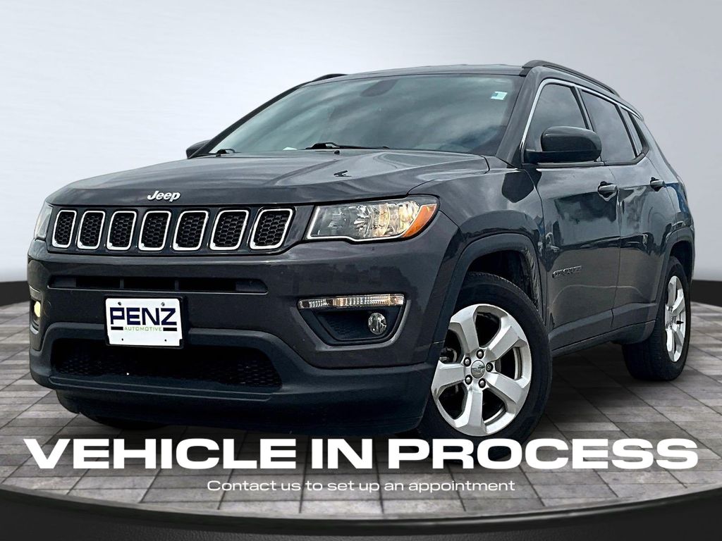 Gray (Granite Crystal Metallic Clearcoat) 2018 Jeep Compass SUV / Crossover Front-Wheel Drive 6-Speed Automatic