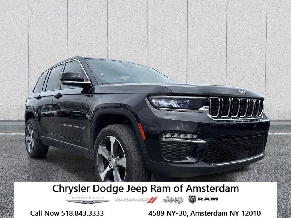 Diamond Black Crystal Pearlcoat 2023 Jeep Grand Cherokee 4xe 4WD SUV / Crossover Four-Wheel Drive 8-Speed Automatic
